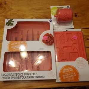 NEW wilton modeling kit, fondant mold and fondant roll mold "happily ever after"